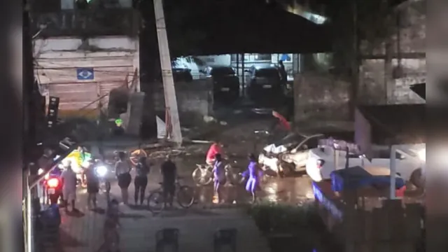 Imagem ilustrativa da notícia Homem é atingido por carro que fugia da polícia e morre no bairro do Jurunas