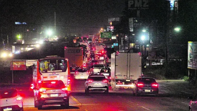 Imagem ilustrativa da notícia Veranistas deixam a pandemia de lado e metem o pé na estrada