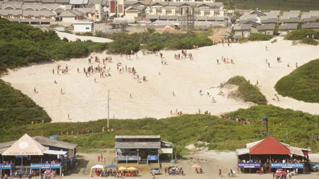 Imagem ilustrativa da notícia Salinas:
acesso às praias terá horário e shows estão proibidos