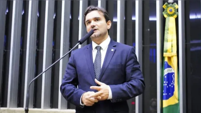 Imagem ilustrativa da notícia Celso Sabino se oferece como pré-candidato a prefeito de Belém pelo PSDB