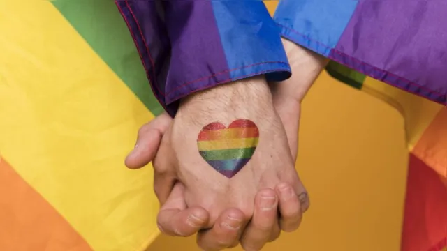 Imagem ilustrativa da notícia Orgulho e Resistência LGBTI+: confira as lives-shows deste domingo (28)