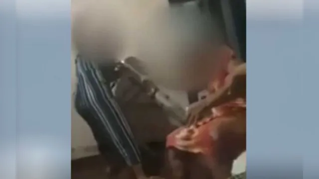 Imagem ilustrativa da notícia Vídeo mostra filha e mãe agredindo avó de 90 anos
