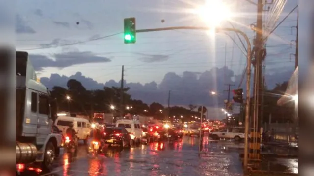 Imagem ilustrativa da notícia Caos e lentidão nas avenidas de Belém marcam a chegada do final de semana