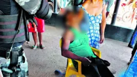 O crime aconteceu dentro de um bar. O assassino agiu sozinho, chegou e fugiu de moto