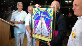 Presente na iconografia do Círio desde 1826, o cartaz, criado com o objetivo de comunicar a realização da festividade em homenagem a Nossa Senhora de Nazaré é um símbolo de fé dos paraenses