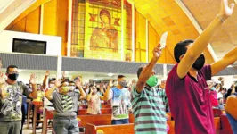 Acesso à igreja para as celebrações foi reduzido pela pandemia. 