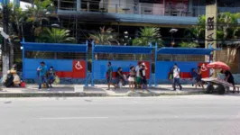 Parada de ônibus em frente à Galeria BR no Km 01 da BR-316, agora, é o primeiro ponto de embarque e desembarque para os usuários.