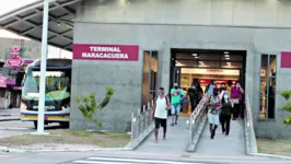 Tanto de manhã como de noite poucas pessoas usaram o serviço.
