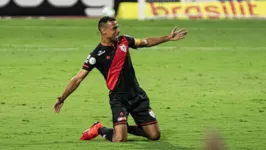 Imagem ilustrativa da notícia Atlético-GO
surpreende e impõe segunda derrota ao Flamengo