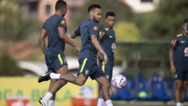 Imagem ilustrativa da notícia Neymar
sente dores, deixa treino e vira dúvida na seleção