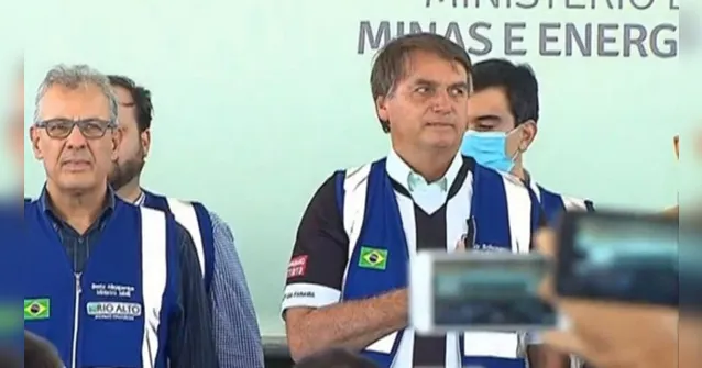 Imagem ilustrativa da notícia Bolsonaro parabeniza Brasil por preservação, mesmo com queimadas
