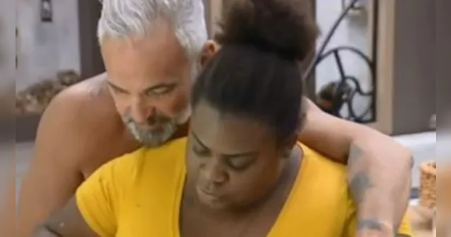 Imagem ilustrativa da notícia Mateus Carrieri pede sexo oral para Jojo durante almoço