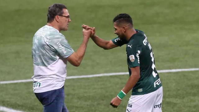 Imagem ilustrativa da notícia Rony
balança a rede e espera boa sequência no Palmeiras 