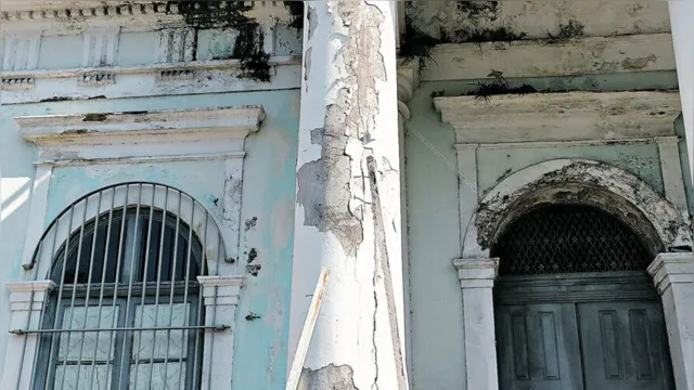Imagem ilustrativa da notícia Zenaldo abandona até mesmo o Palácio Antônio Lemos, sede da prefeitura de Belém