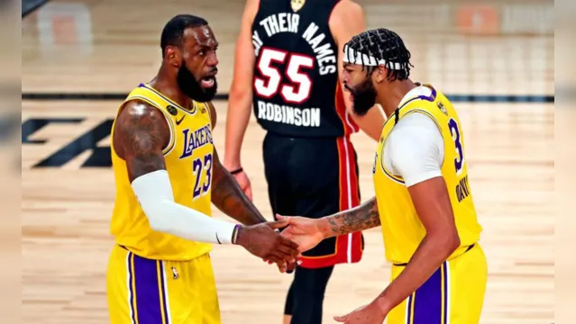 Imagem ilustrativa da notícia Lakers vencem Heat ficam a uma vitória do título da NBA