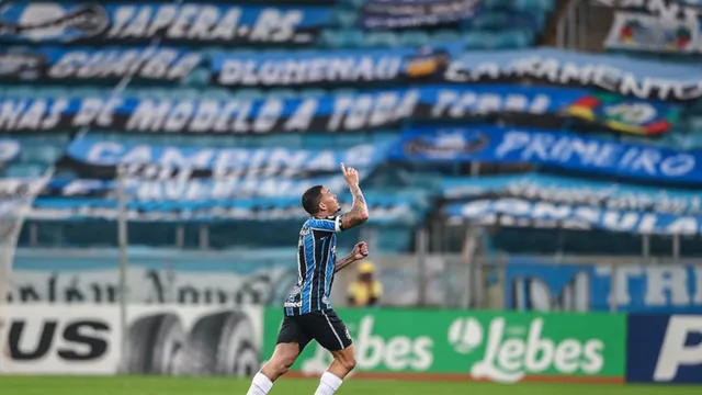 Imagem ilustrativa da notícia Grêmio vence
Inter e conquista segundo turno do Gaúcho
