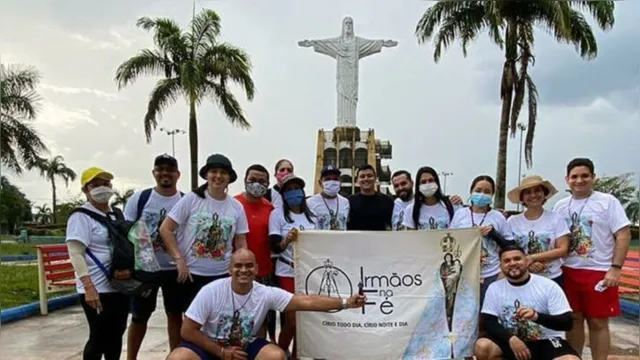 Imagem ilustrativa da notícia Grupo de romeiros realiza caminhada para Virgem de Nazaré