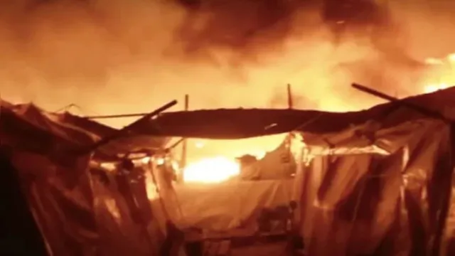 Imagem ilustrativa da notícia Incêndio atinge campo com mais de 12 mil refugiados na Grécia 