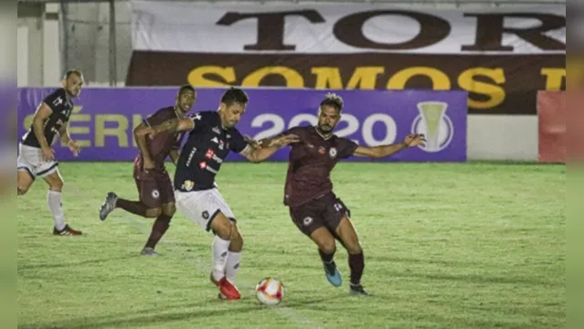 Imagem ilustrativa da notícia Remo vence de virada com gol no final do jogo na Série C