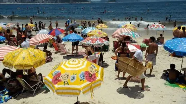 Imagem ilustrativa da notícia Banhistas terão que reservar espaço na areia para frequentar praia 