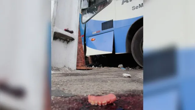Imagem ilustrativa da notícia Vídeo: testemunhas contam como foi acidente de ônibus que deixou feridos na Almirante Barroso