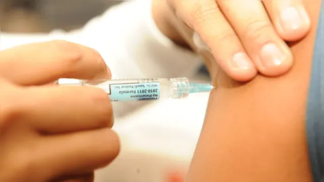 Imagem ilustrativa da notícia Anvisa autoriza dobrar número de voluntários em testes de vacina de Oxford no Brasil
