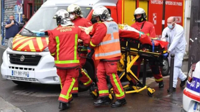 Imagem ilustrativa da notícia Ataque em Paris deixa ao menos 2 gravemente feridos
perto de antiga sede do Charlie Hebdo