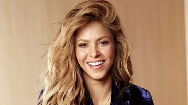 Imagem ilustrativa da notícia Shakira mostra bumbum em biquíni feito por ela mesma