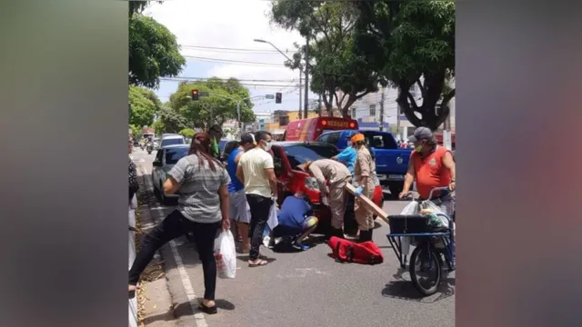 Imagem ilustrativa da notícia Idoso é atropelado por carro no bairro da Pedreira