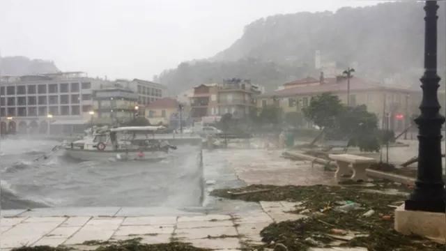 Imagem ilustrativa da notícia Furacão deixa mortos, desaparecido e dezenas de feridos na Grécia
