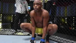 Imagem ilustrativa da notícia Anderson Silva perde luta que pode ter sido sua despedida