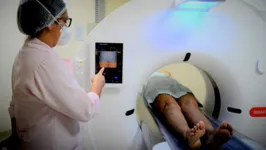 Paciente passa por exame de tomografia em hospital gerenciado pela Pró-Saúde: segundo revista, entidade está entre as mil maiores instituições do Brasil

 