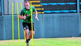 Gilberto Alemão diz que todos do setor são considerados titulares e foca na humildade para seguir ajudando o Leão