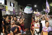 Imagem ilustrativa da notícia Eleitores lotam São Brás para comemorar a vitória de Edmilson Rodrigues