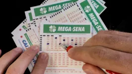 Imagem ilustrativa da notícia Mega-Sena
sorteia R$ 11 milhões neste sábado (5)