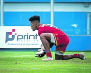 Pulo Ricardo será o titular do gol bicolor na partida de hoje.