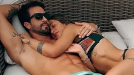 'Detalhe' em foto de Erasmo Vieira, marido de Gabriela Pugliesi, chamou a atenção dos internautas. 