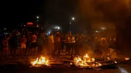 Protestos tomam conta da capital amapaense após dias sem água, racionamento de energia e falta de comida