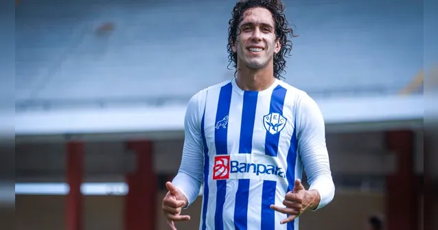 Imagem ilustrativa da notícia É patrão que fala? Torcedor do Paysandu compra sozinho 5 mil ingressos virtuais