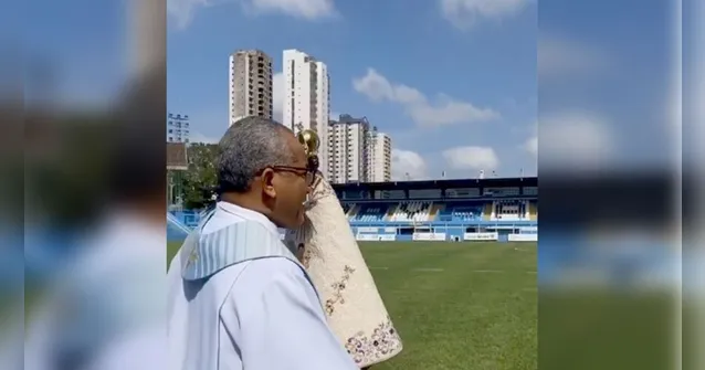 Imagem ilustrativa da notícia Curuzu recebeu visita de Nossa Senhora de Nazaré na manhã de hoje