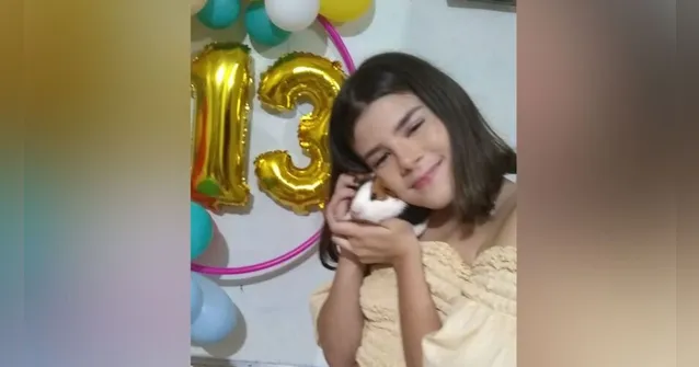 Imagem ilustrativa da notícia Adolescente some durante passeio em shopping de Belém e família pede ajuda