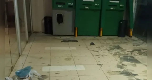 Imagem ilustrativa da notícia Assaltantes 'estouram' caixa eletrônico de agência bancária paraense durante a madrugada