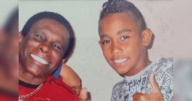 Imagem ilustrativa da notícia Após assassinato do neto, Neguinho da Beija-Flor deixa o Brasil