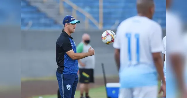 Imagem ilustrativa da notícia Londrina traça estratégias para "furar" melhor defesa da Série C