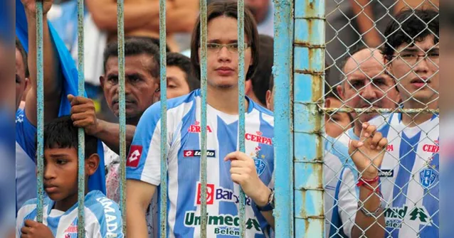 Imagem ilustrativa da notícia 10 anos do "salgueiraço": uma manhã de domingo para esquecer; veja os gols