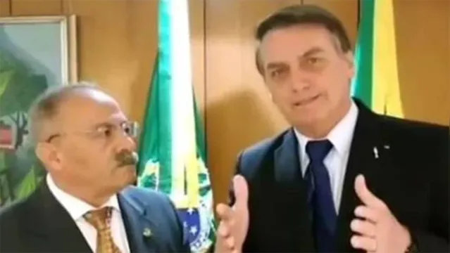 Imagem ilustrativa da notícia Bolsonaro
diz que dinheiro na cueca não tem a ver com
governo