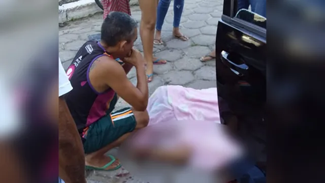 Imagem ilustrativa da notícia Homem é morto a tiros dentro de carro em Belém