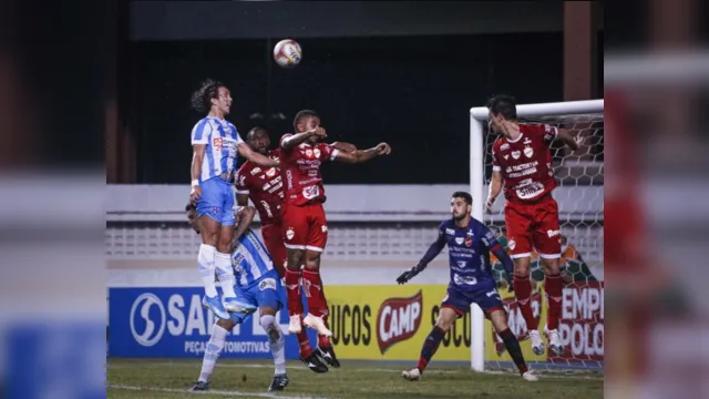 Imagem ilustrativa da notícia Paysandu e Vila Nova empatam sem gols e bicolores se aproximam da zona