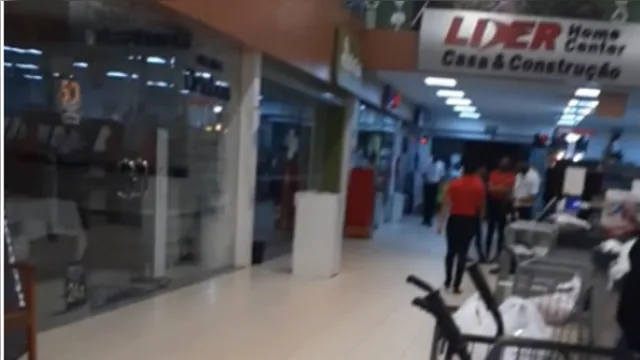 Imagem ilustrativa da notícia Tentativa de assalto em supermercado termina com troca de tiros e um ferido no Pará