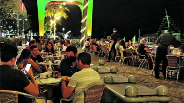 Imagem ilustrativa da notícia Bares e restaurantes se preparam para confraternizações mais restritas